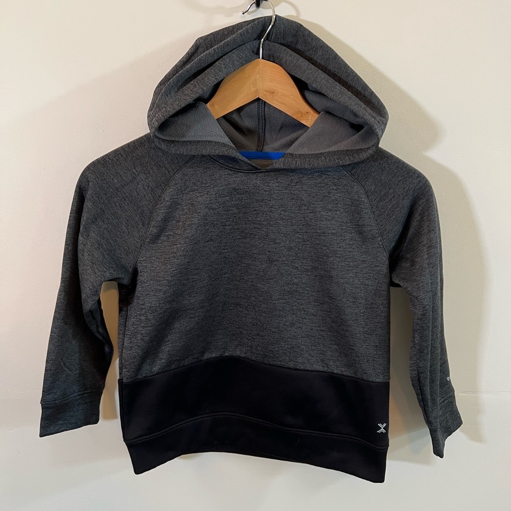 Xersion Boys Hoodie Size 6/7 Gray Black Colorblock Fleece Pullover Athletic